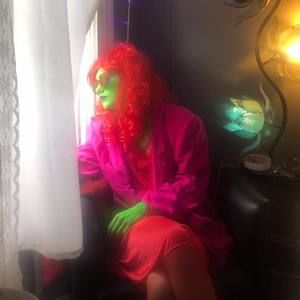 Meet your Posher, Eliza